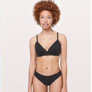 Lululemon Take Shape bra